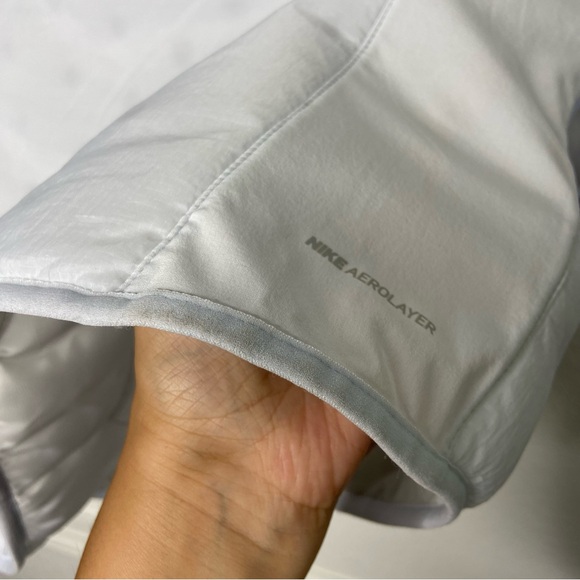 Nike Men’s Light Blue/ OffWhite Aerolayer Repel Thermore Running Vest Size M NWT - Picture 7 of 10